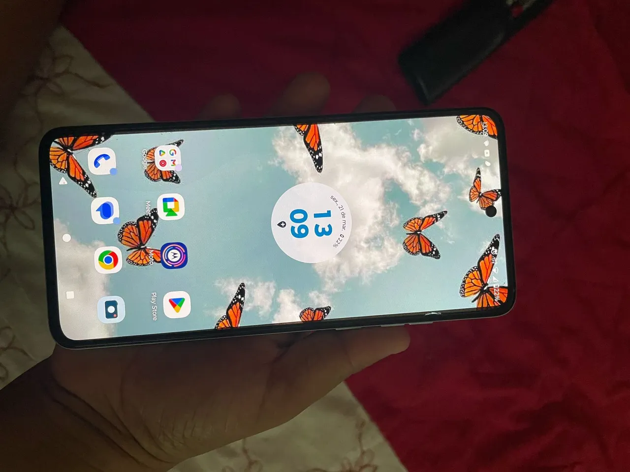 Smartphone Android com Tela Infinita