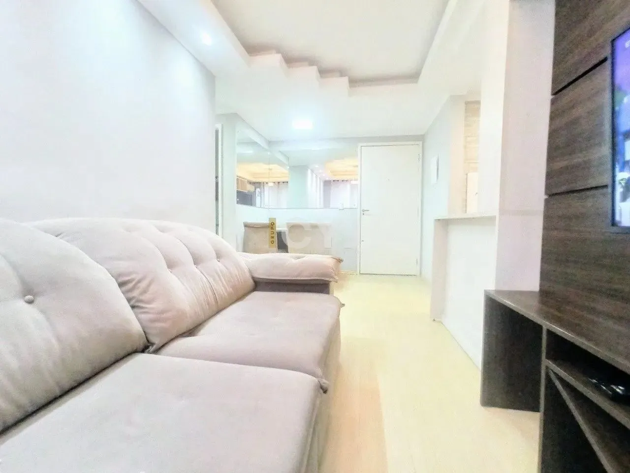 Apartamento de 2 dormitórios no condominio Cascais em Porto Alegre