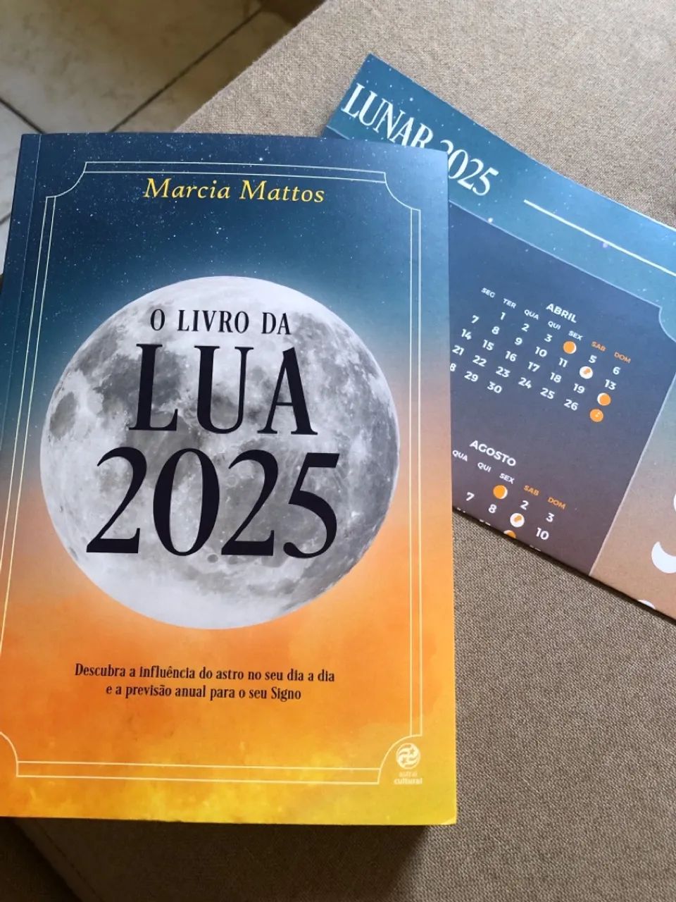 O Livro da Lua 2025 - Guia Completo para o Ano