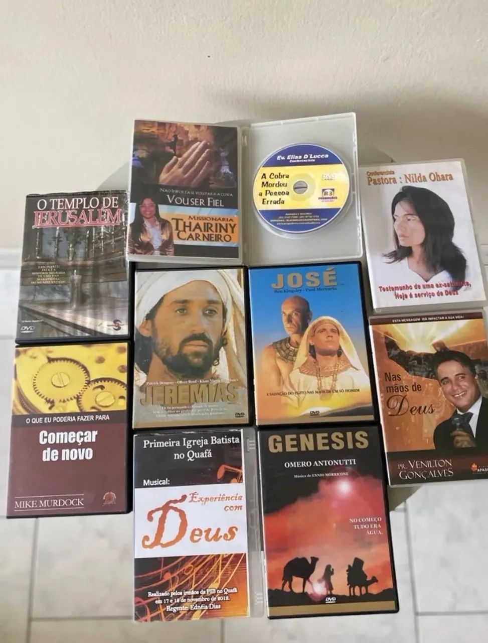Coleção de DVDs religiosos