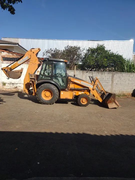 Retroescavadeira case 580n ano 2013 - Foto 3