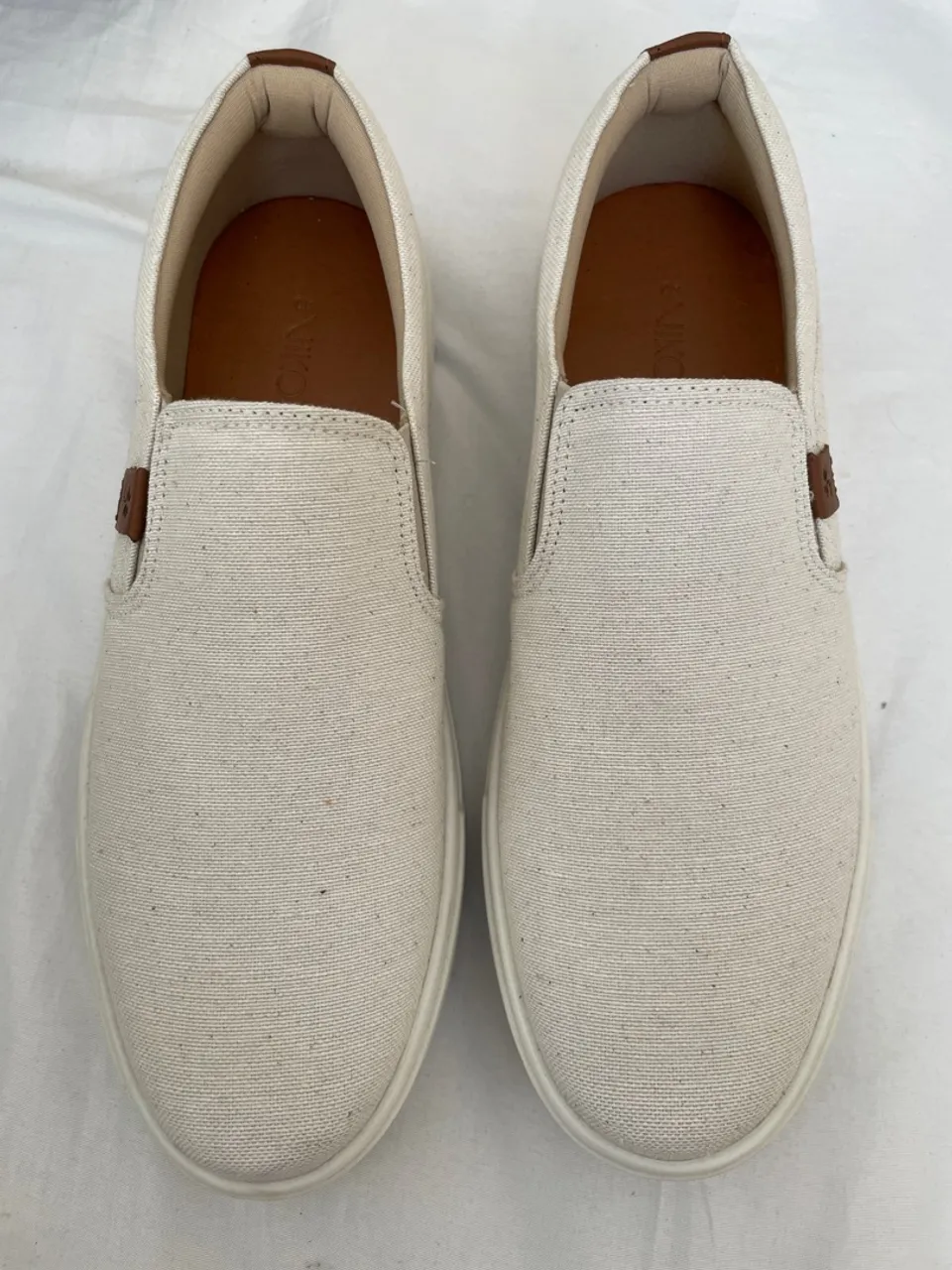 Tênis Slip On cinza novo! Loja: Renner