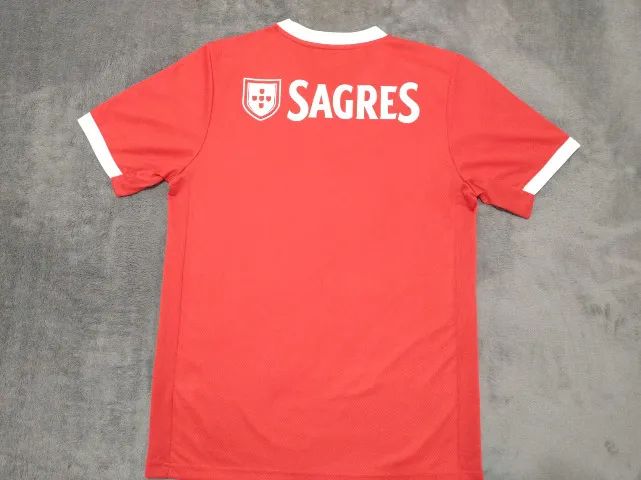 Camisa Oficial Benfica (Portugal) 2019, tamanho P (50x71cm). Como nova! Made in Portugal. - Foto 2
