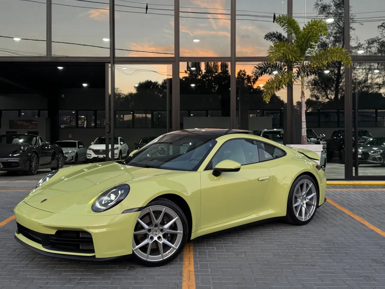 PORSCHE 911 Carrera Coupe 3.0 (991/992)