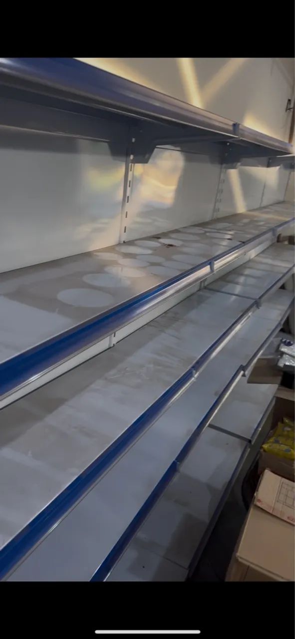 Gôndolas de aço para comércio