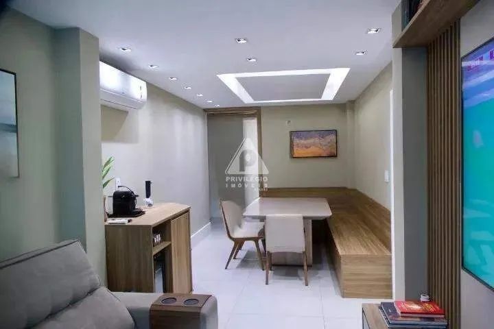 Apartamento Reformado: 4 Quartos, 1 Suíte e a 2 Quadras da Praia - Foto 3