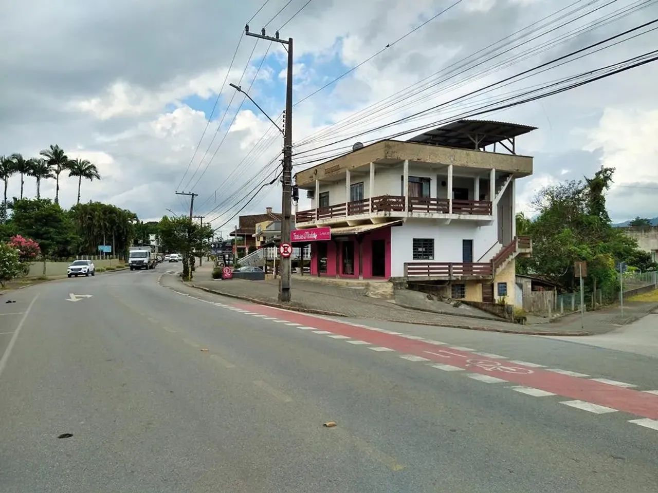 Imóvel comercial, localização central em Timbó/SC. Estuda negociações
