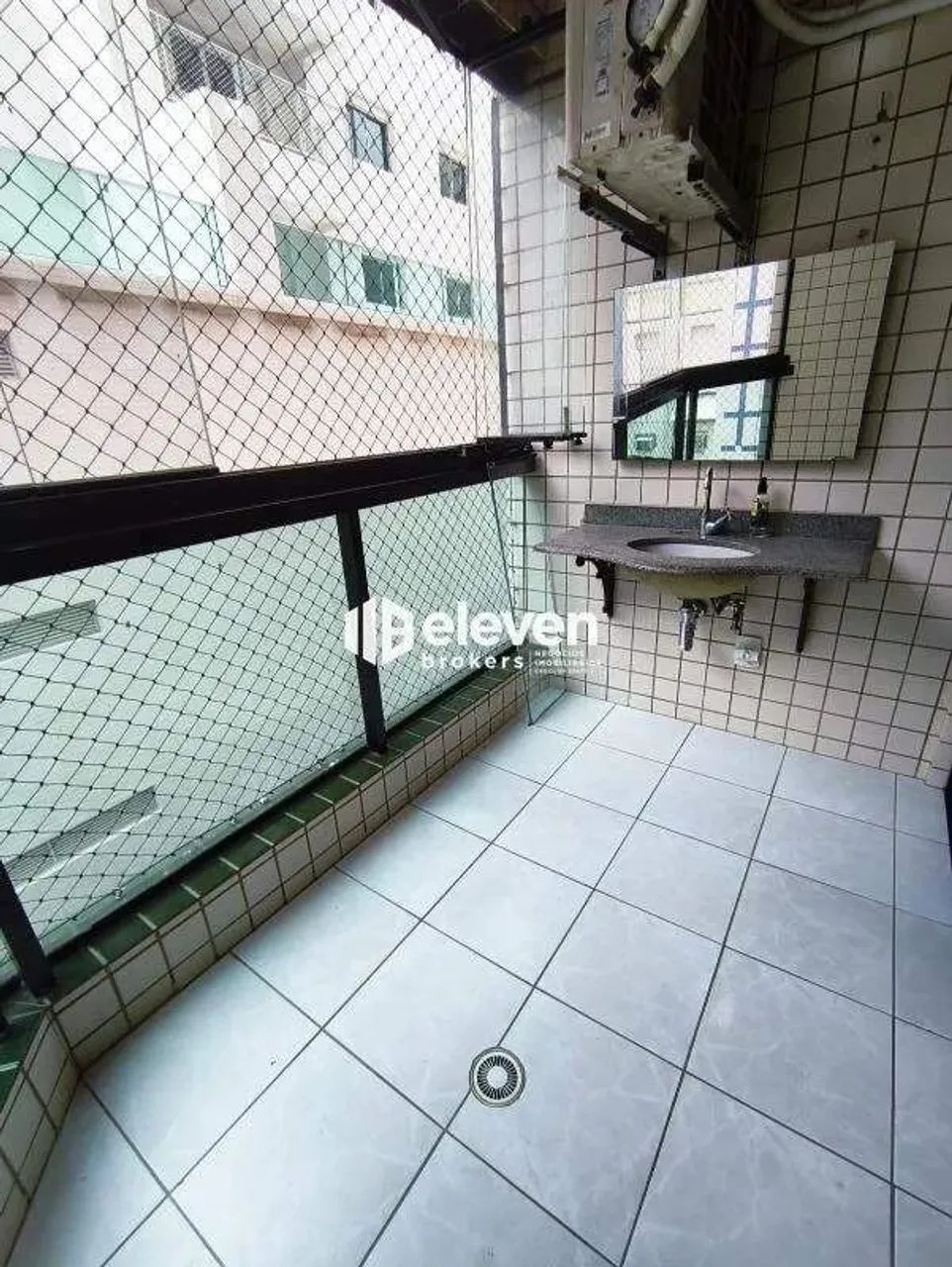 Apartamento para venda na quadra da praia na Aparecida em Santos - Foto 5