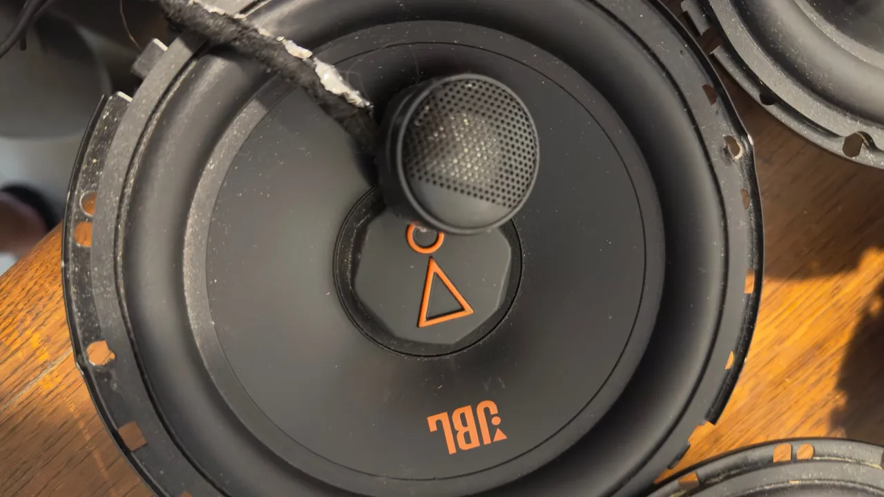 Alto-falantes JBL