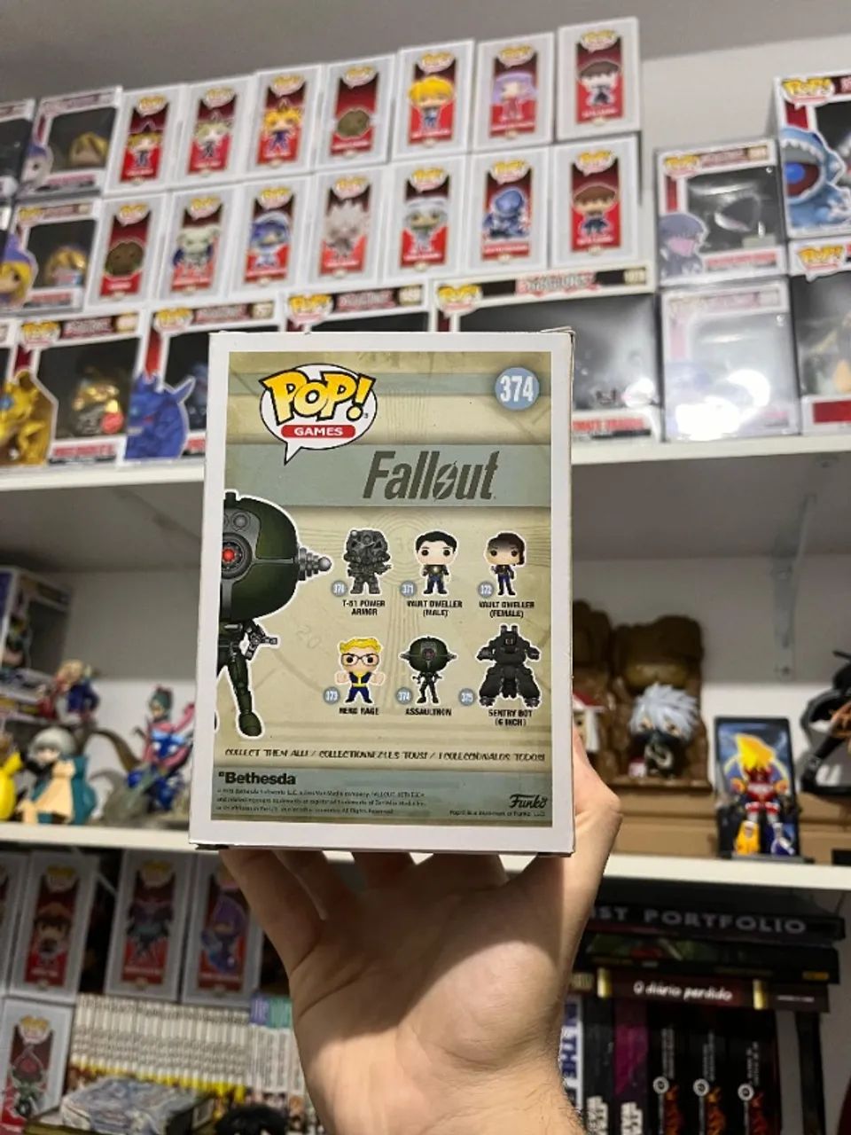 Funko Pop! Assaultron #374 FALLOUT - Foto 2