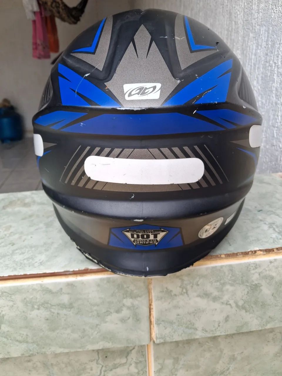 Vendo capacete,  um branco e um azul ,número 60,  - Foto 10