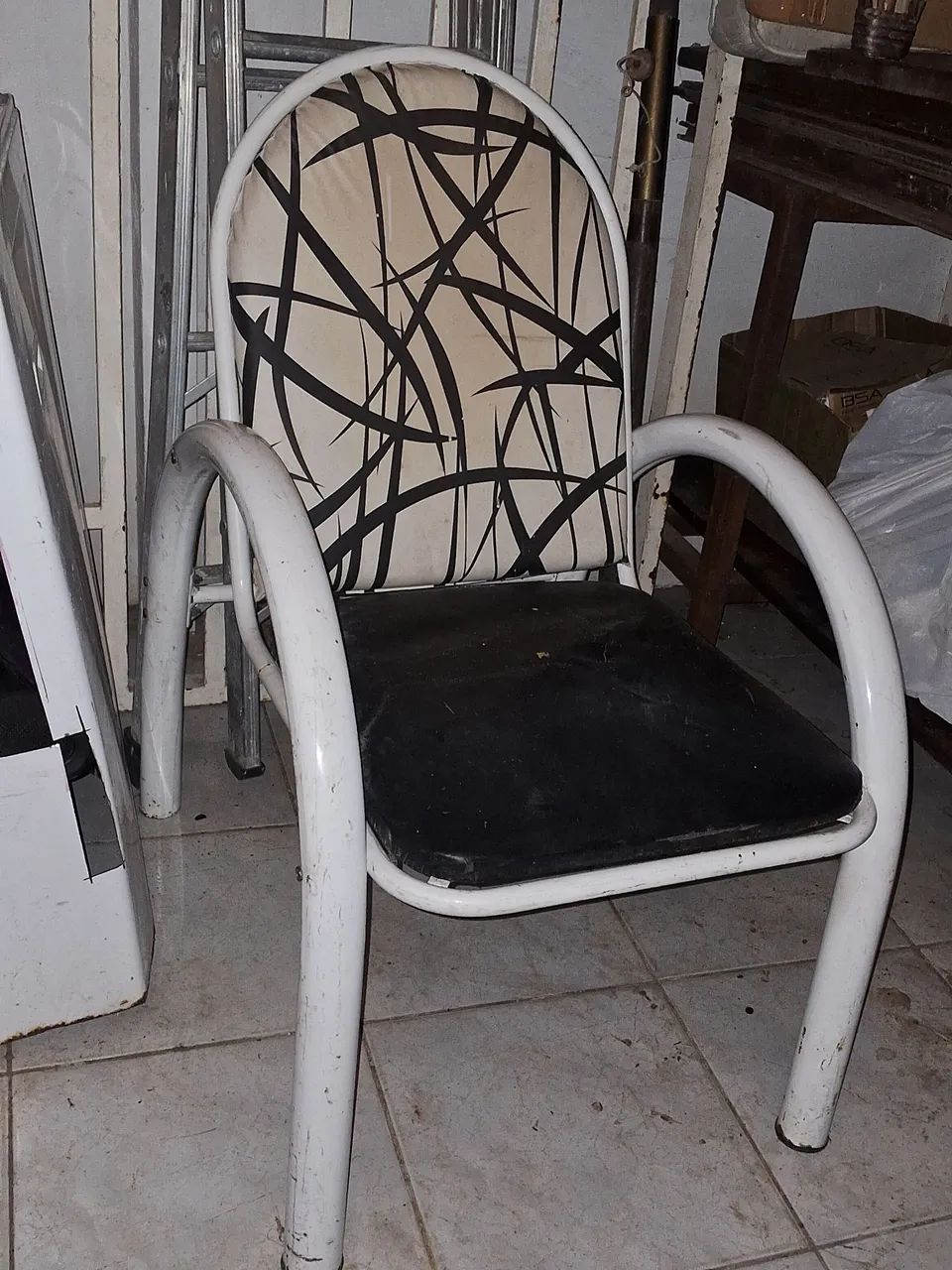 VENDO POLTRONA SIMPLES IDOSO DESCANSAR.R65570217927427120