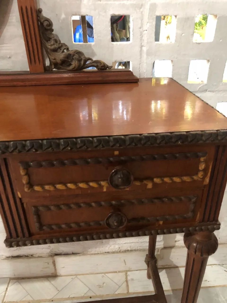 Penteadeira estilo Luís XV com banqueta  - Foto 3