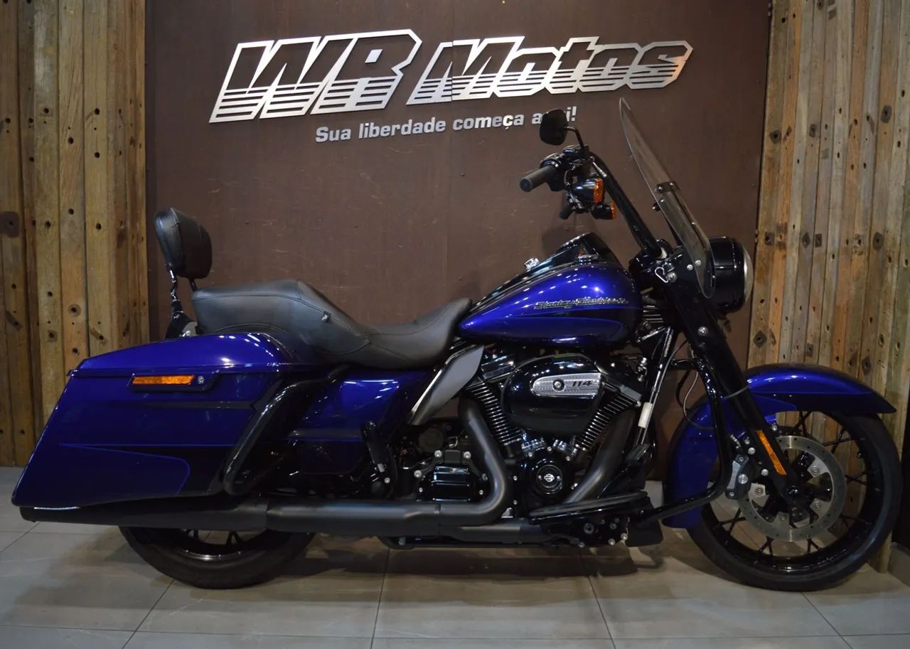 HARLEY-DAVIDSON ROAD KING SPECIAL 