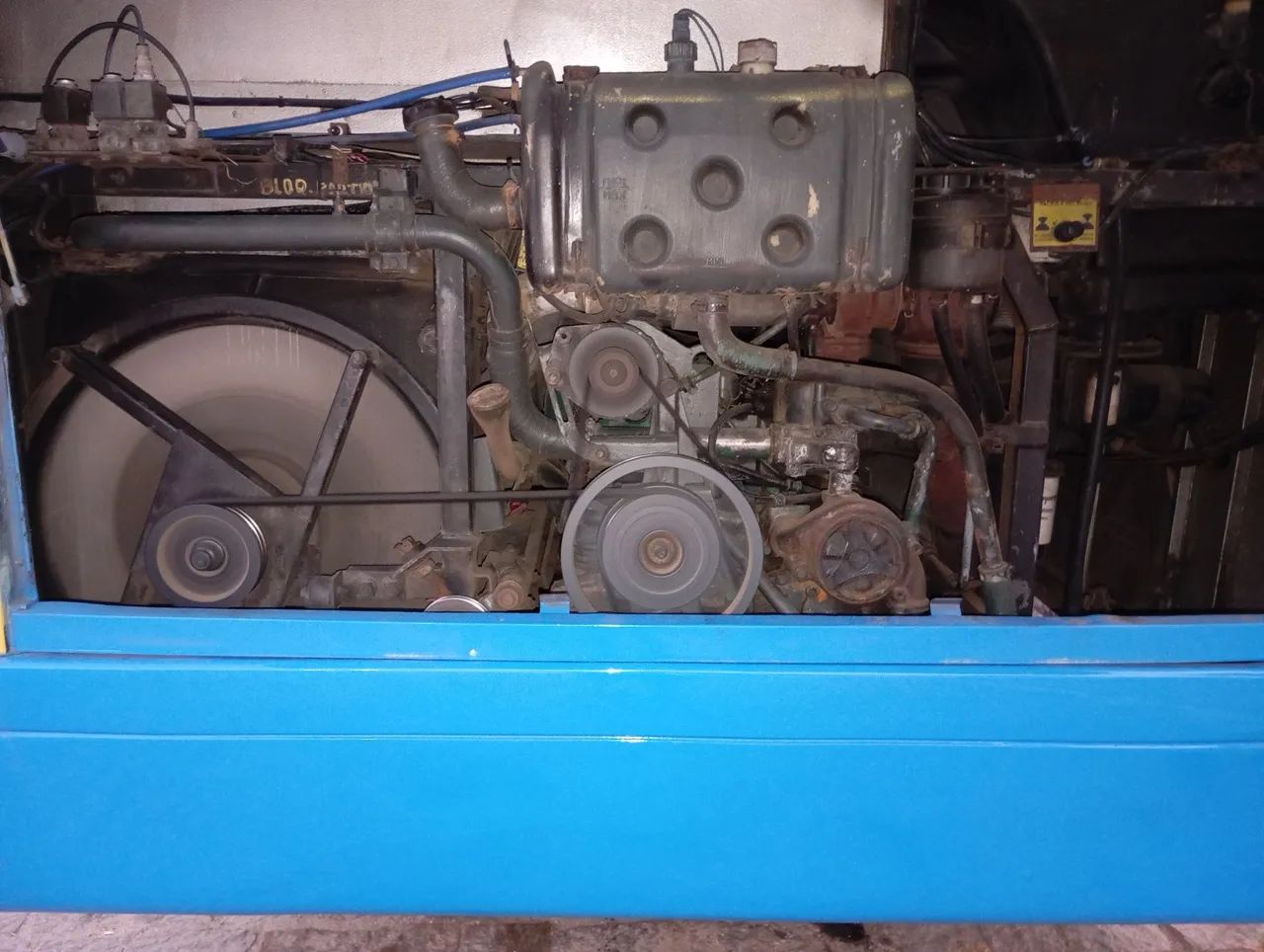 Ônibus volvo B7 motor traseiro 50 mil reais - Foto 10
