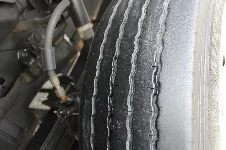 Vw 24250 6x2 - 2012 Munck Argos 50T - Foto 15