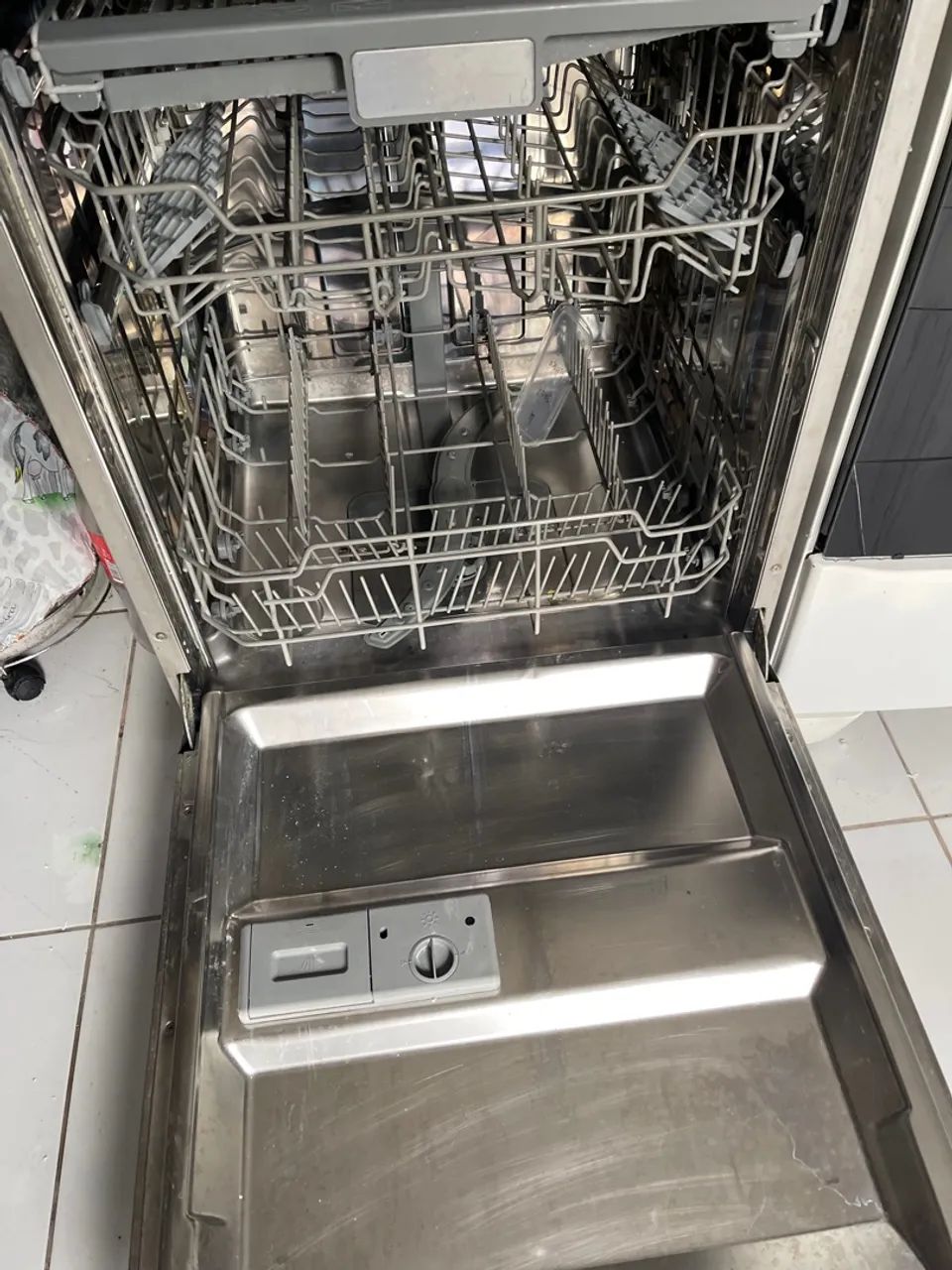 Lava Louças 14 serviços - Samsung  - Foto 2