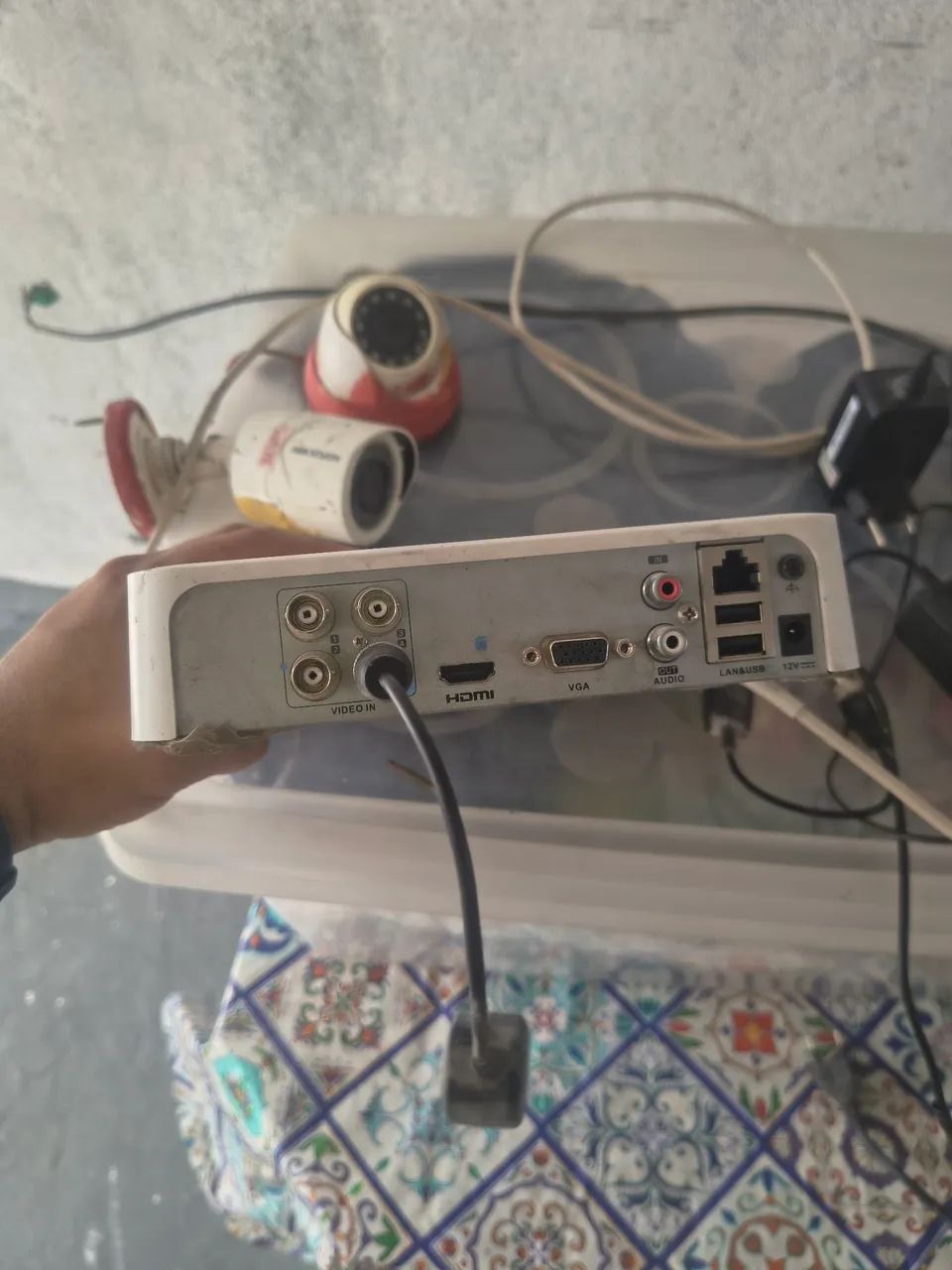 Câmera de segurança hilook com DVR64292685026817122