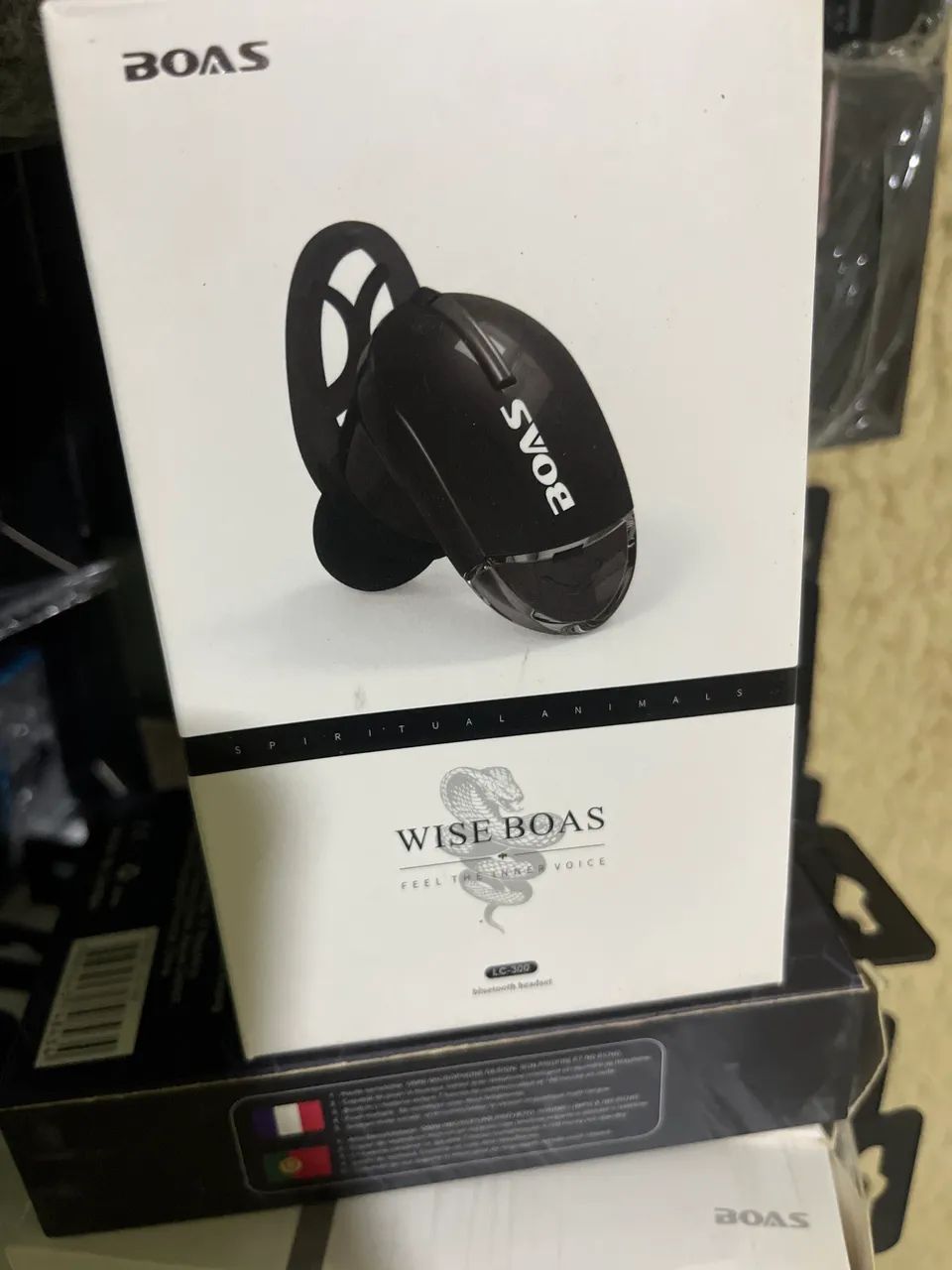 Fone via Bluetooth de um lado  - Foto 4
