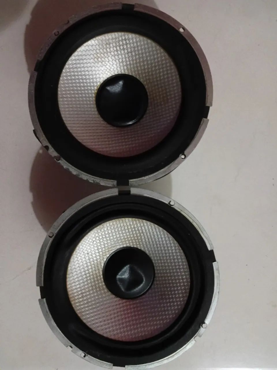 "Som Alto-Falante são dois de 6 Polegadas, 4 Ohms, 150 Ws cada, com respiração de bobina" - Foto 5