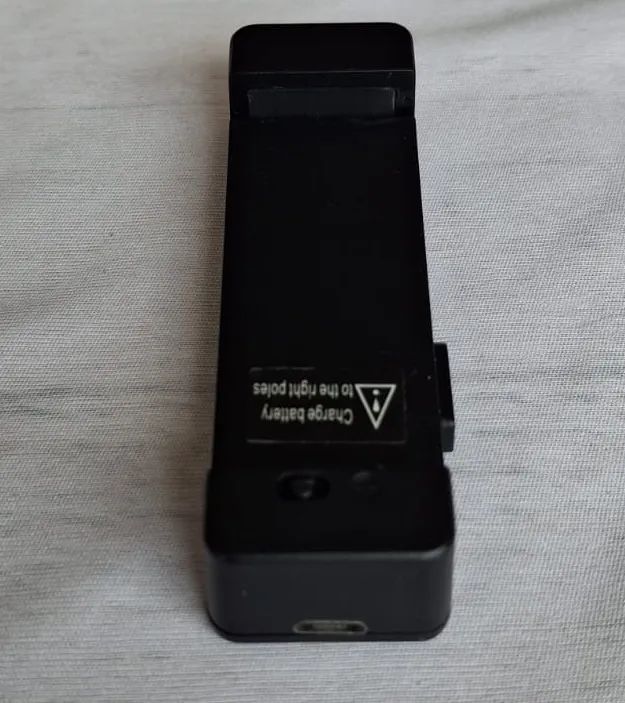 Carregador de bateria externa universal com indicador LED - Foto 4