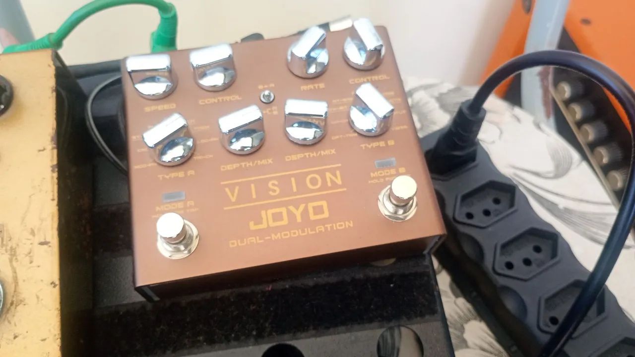 Pedal de modulação 