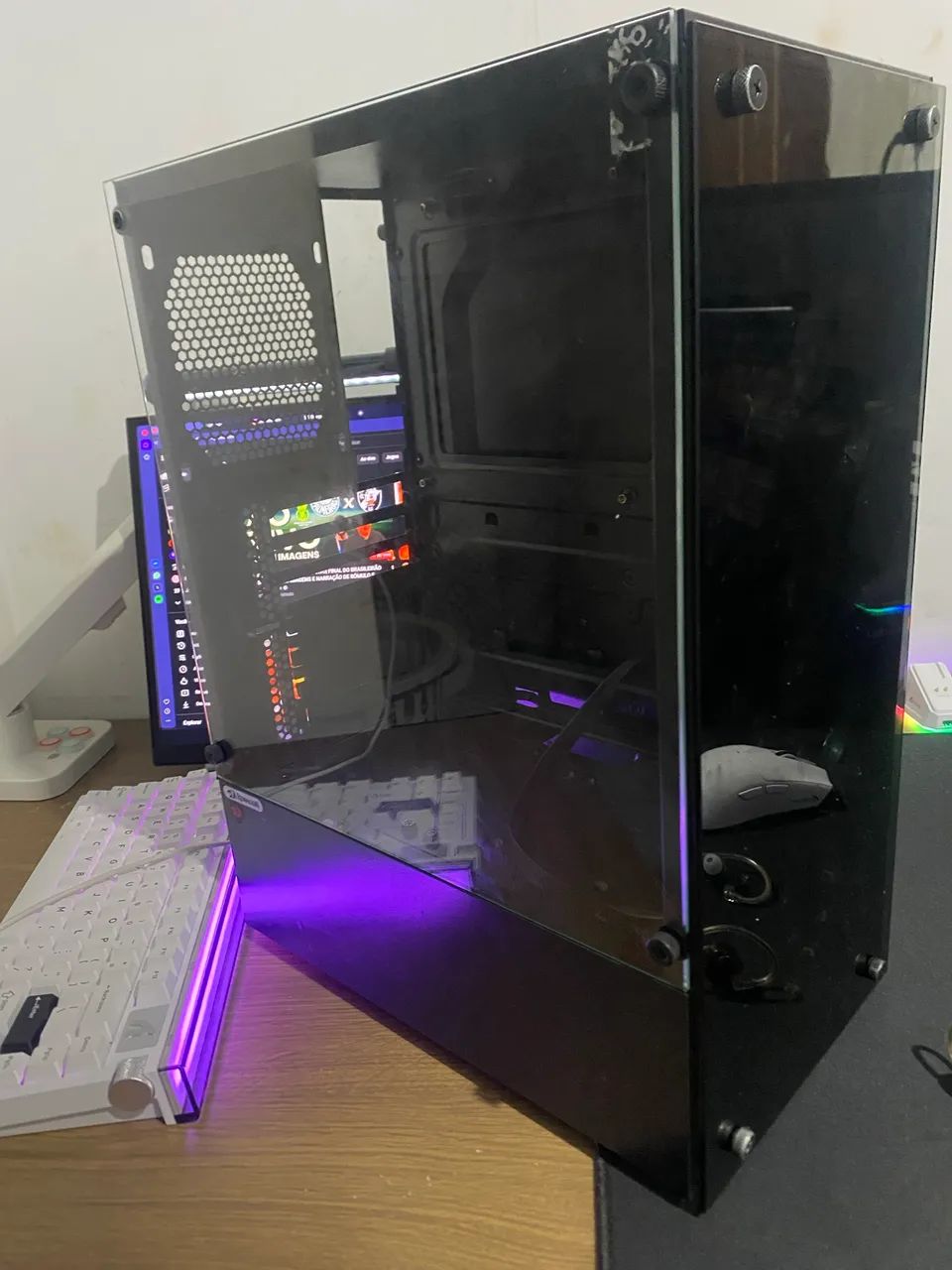 Gabinete Gamer preto