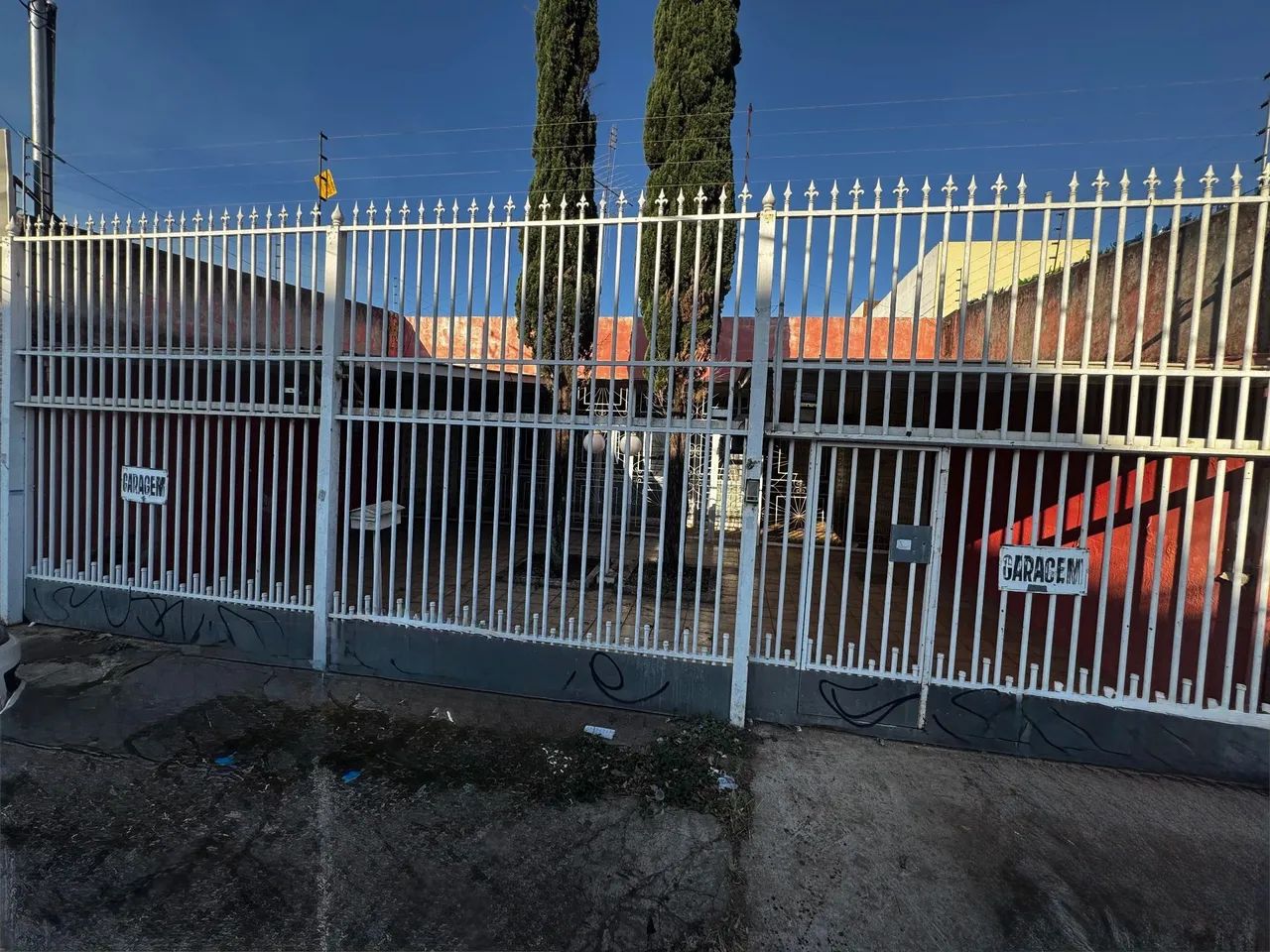 Casa à venda QNE 14