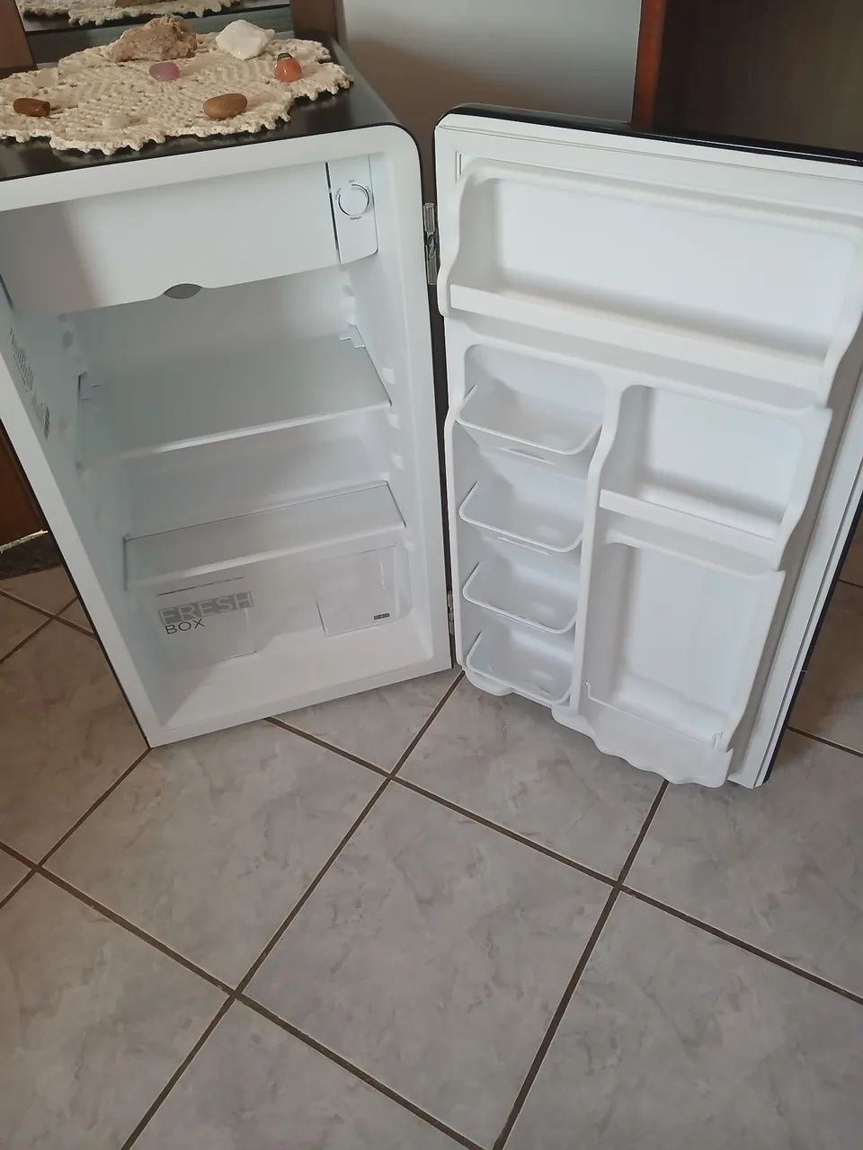 Frigobar Midea retro 95l  - Foto 2