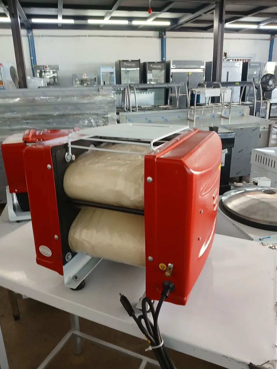 Modeladora de Pão MBMJ-22/1 Style G2 Bivolt Braesi - Foto 4