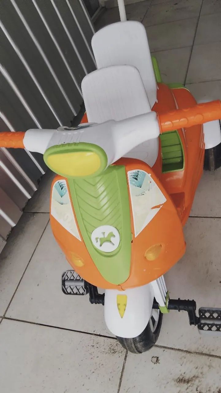 Vendo moto infantil com aste para carregar  - Foto 2