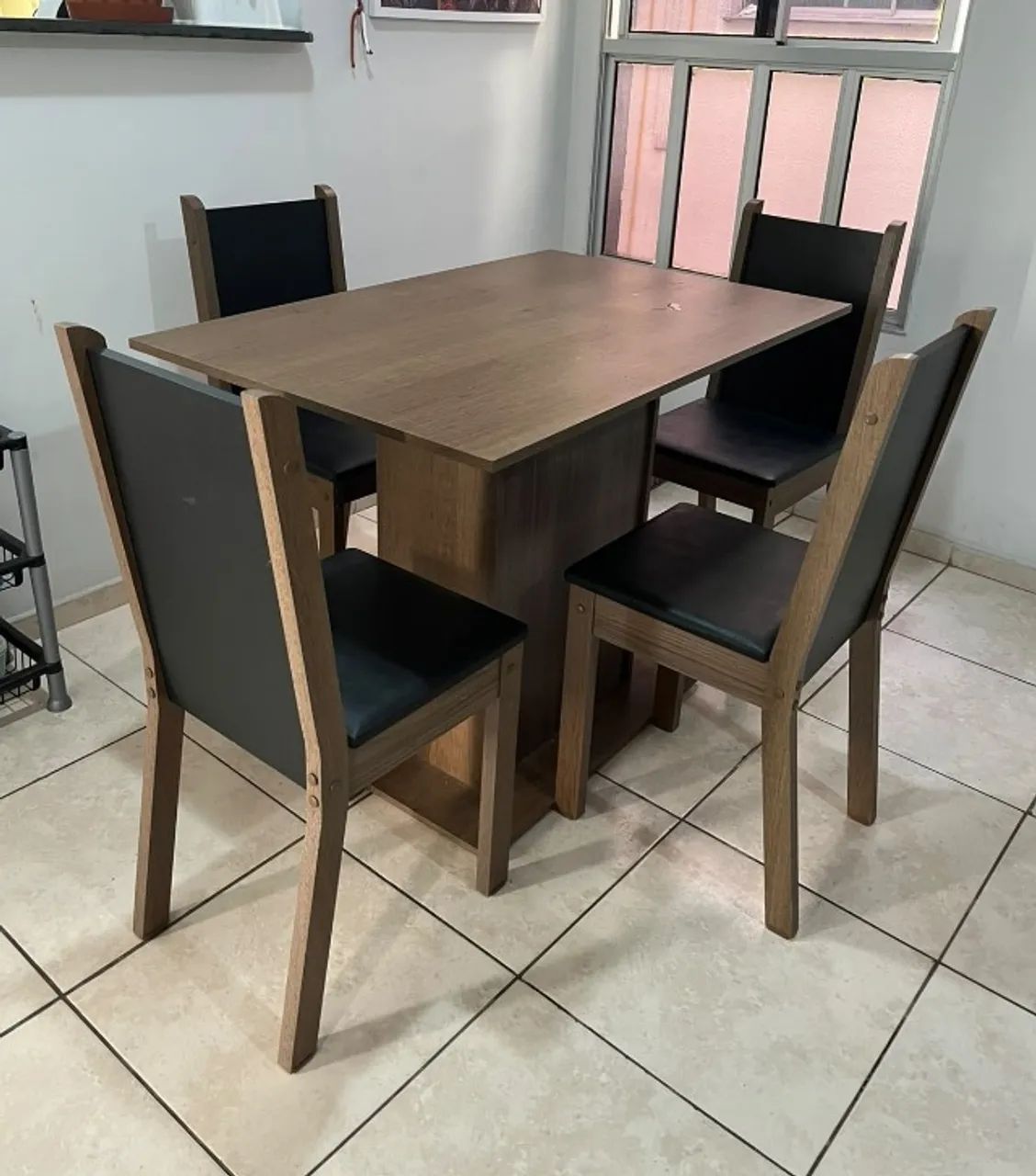 Mesa de jantar com 4 cadeiras - Foto 3