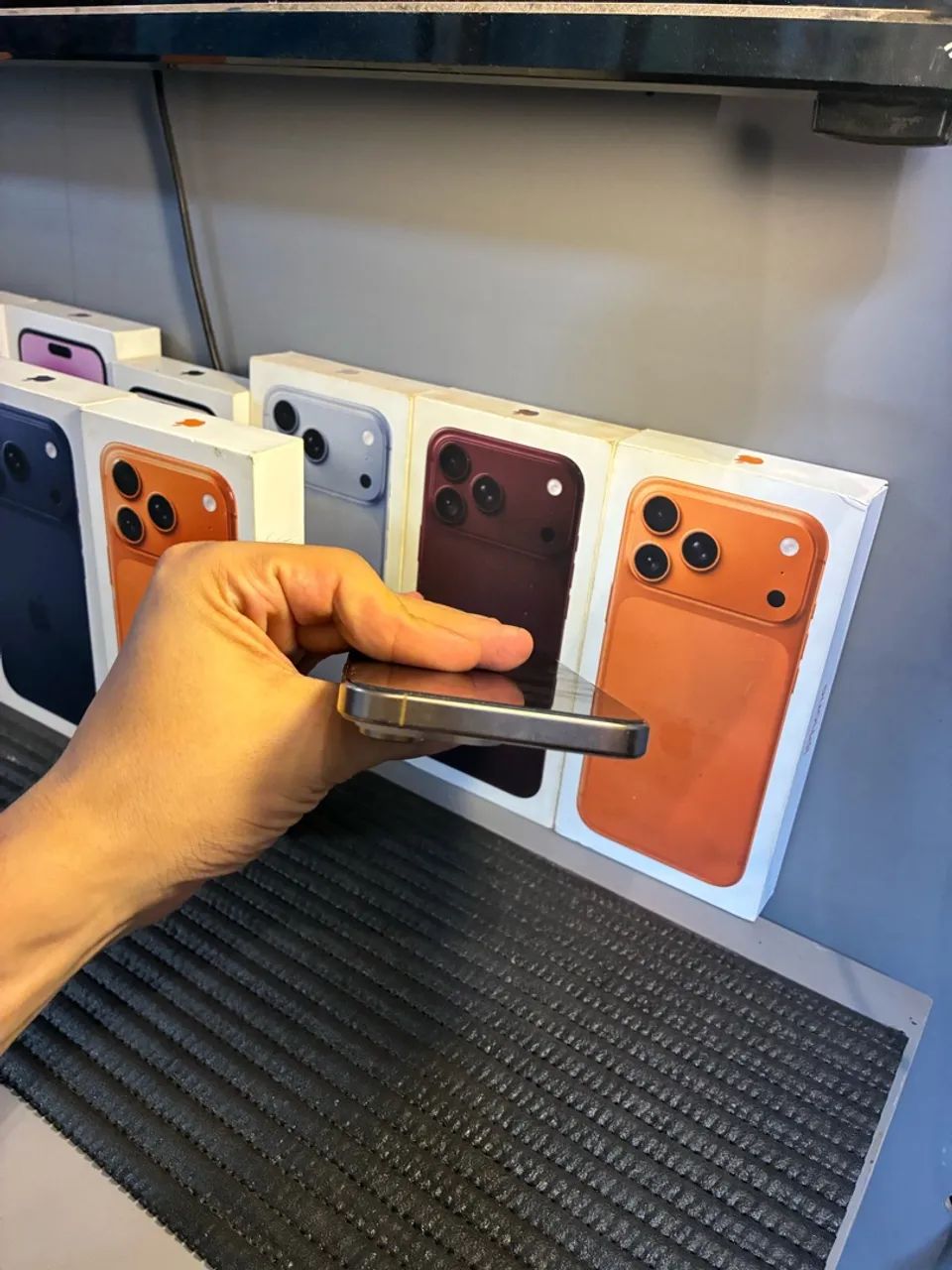 iPhone 16 Pro Max - 256GB  - Foto 4