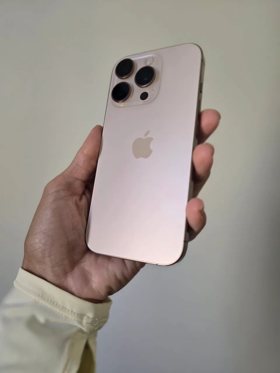 IPhone 16 Pro 256 desert