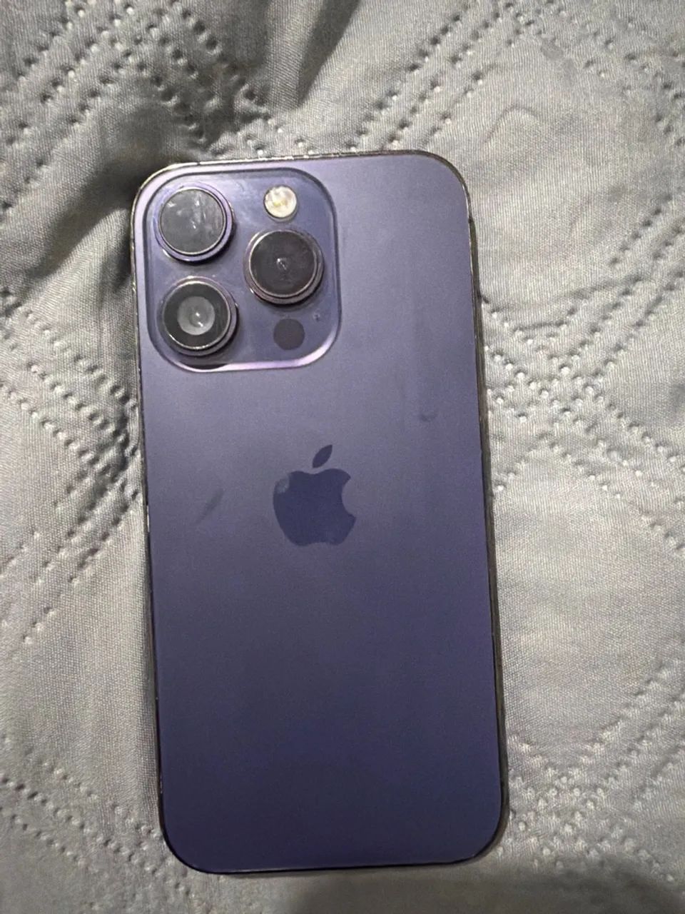 iPhone 14 Pro semi novo bem conservado 