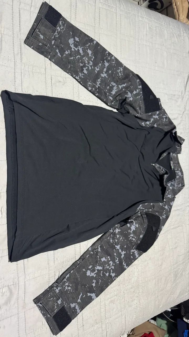 Camisa de Manga Longa Camuflada - Preta - Foto 2