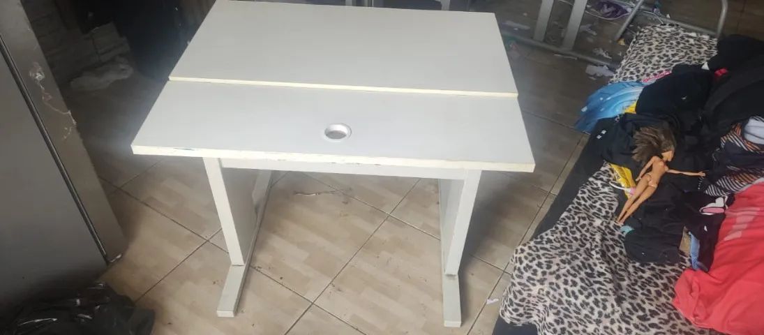 mesa regulável na altura