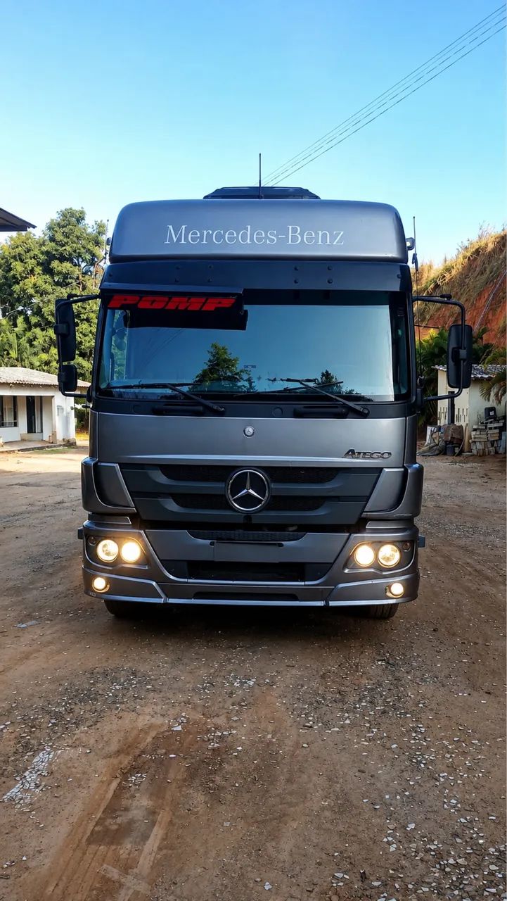 Atego 3020 - Foto 3