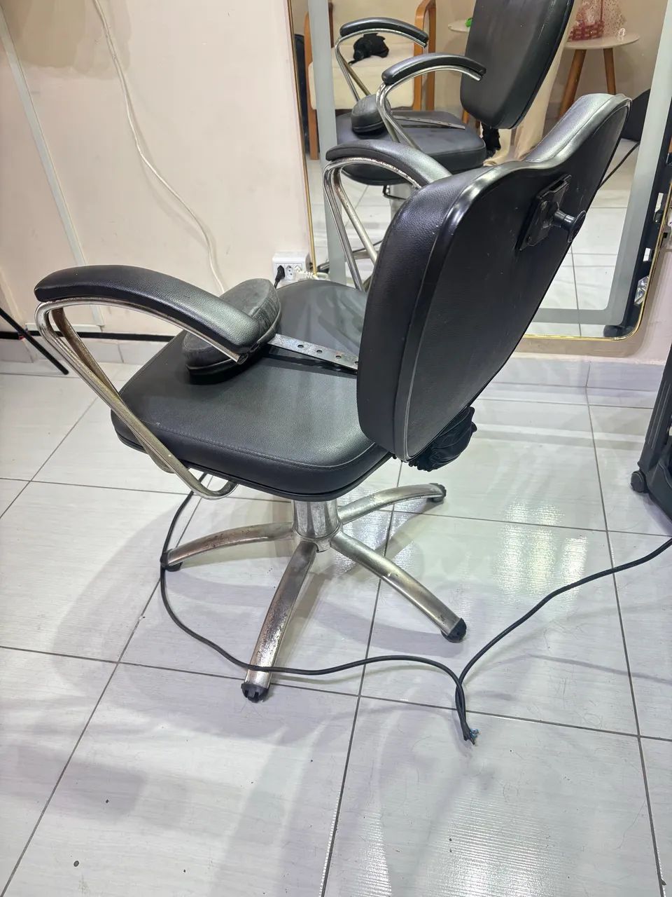 Cadeira de salão de beleza reclinável  - Foto 3