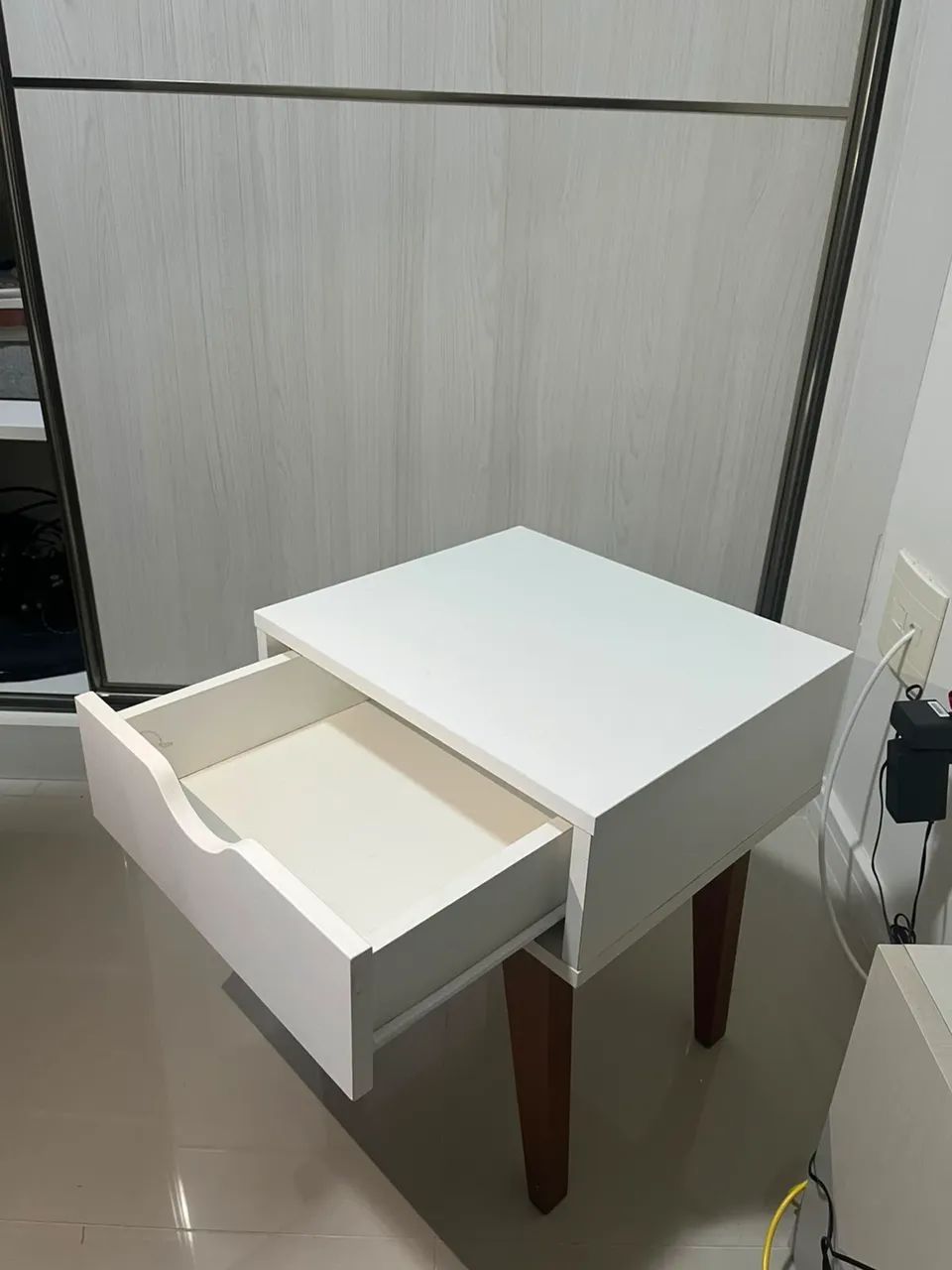 Mesa de Cabeceira TokStok - Foto 3