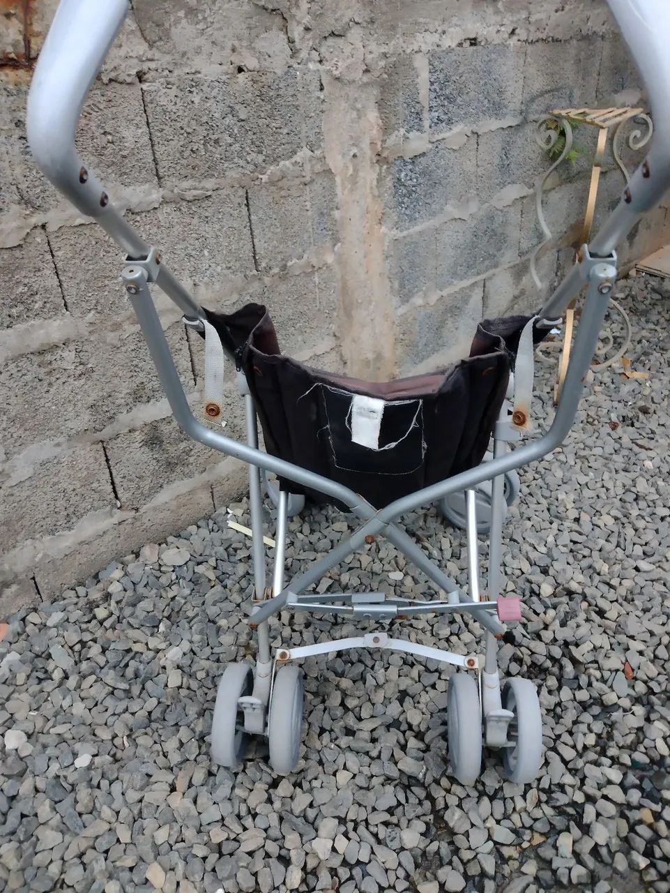 Vendo carrinho guarda chuva Chicco  - Foto 3
