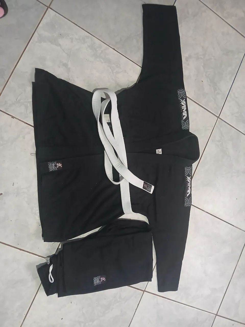  Kimono preto Yama