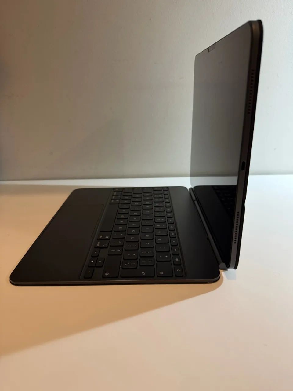 iPad Pro M4 13 Polegadas 512Gb Bateria 92% Magic Keyboard e Apple Pencil Pro Seminovo - Foto 2