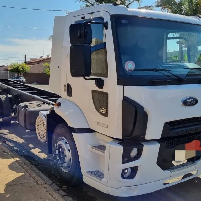  Ford Cargo 1933 Chassi 6x2 Ano 2013 - Foto 4