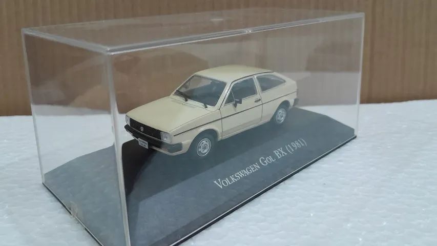  Miniatura Carro Volkswagen Gol BX 1981 - Foto 2