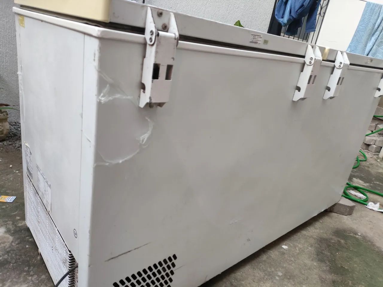 Vendo uma frisa duas porta 220V modelo GHDA-510 - Geladeiras e