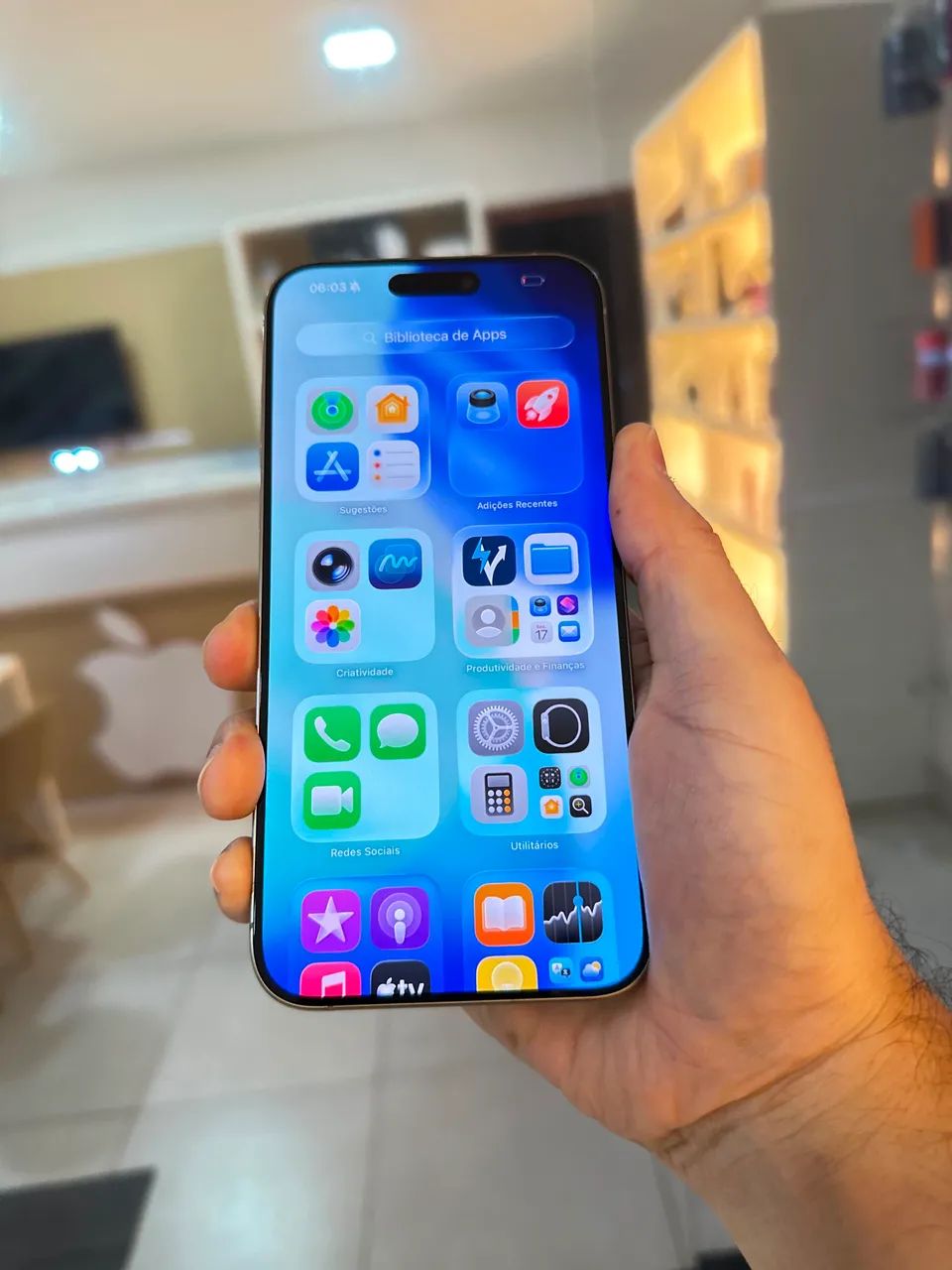 iPhone 15 Pro Max 512GB - Seminovo - Garantia - Celulares e