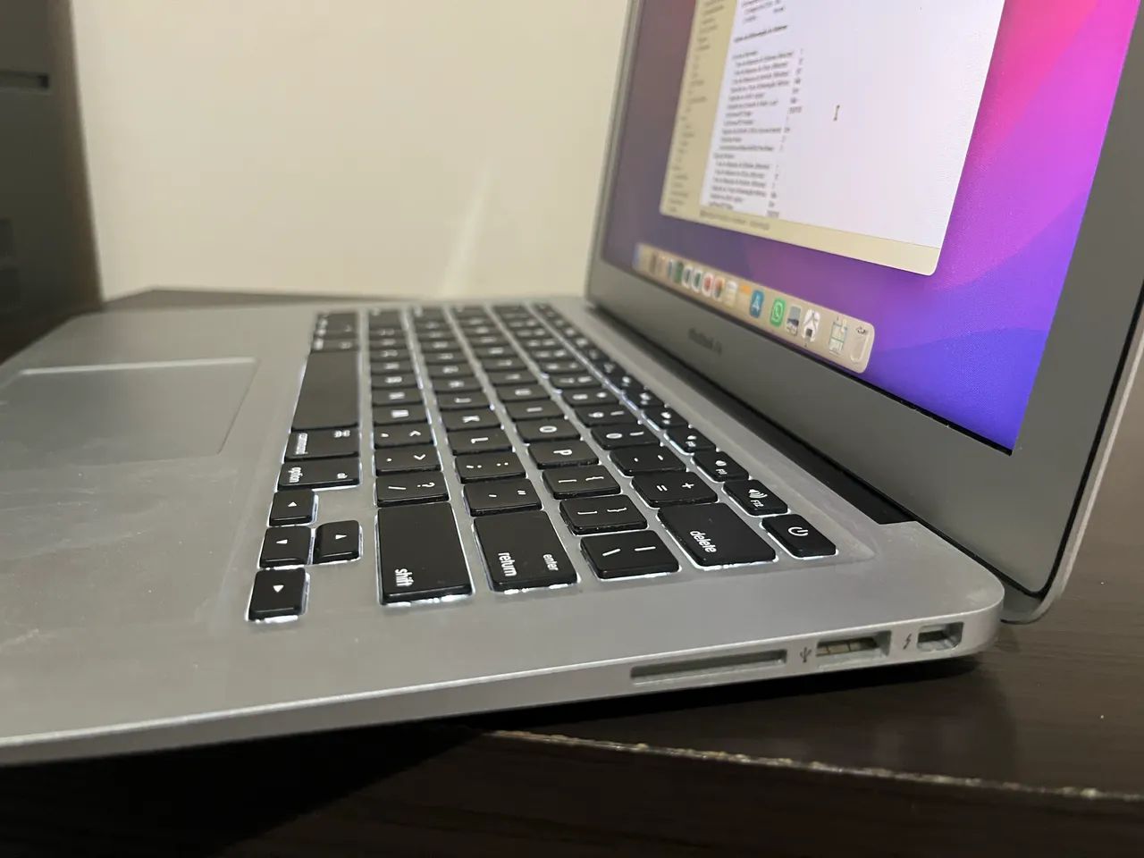 Vendo MacBook Air 2017 8gb de RAM  - Foto 5