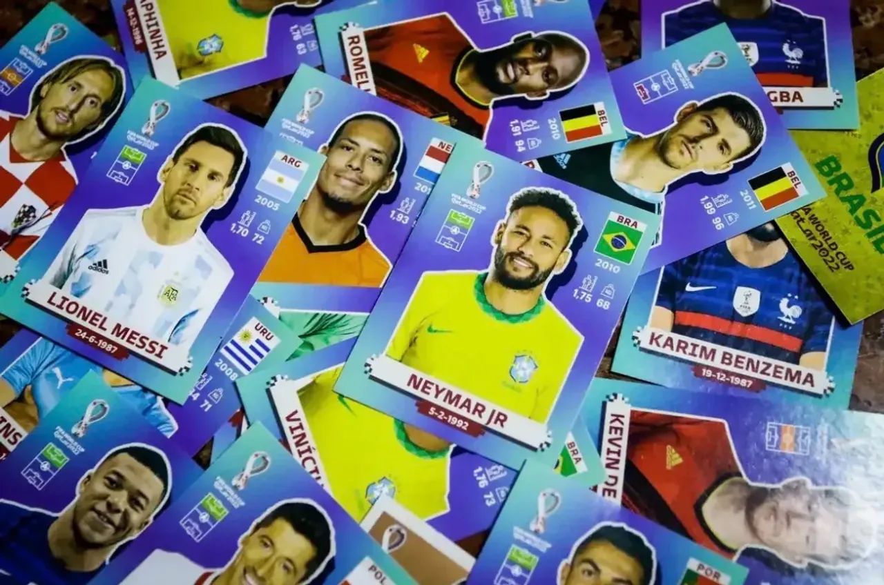 Troco figurinhas da copa 2022! Alguém tem interesse?
