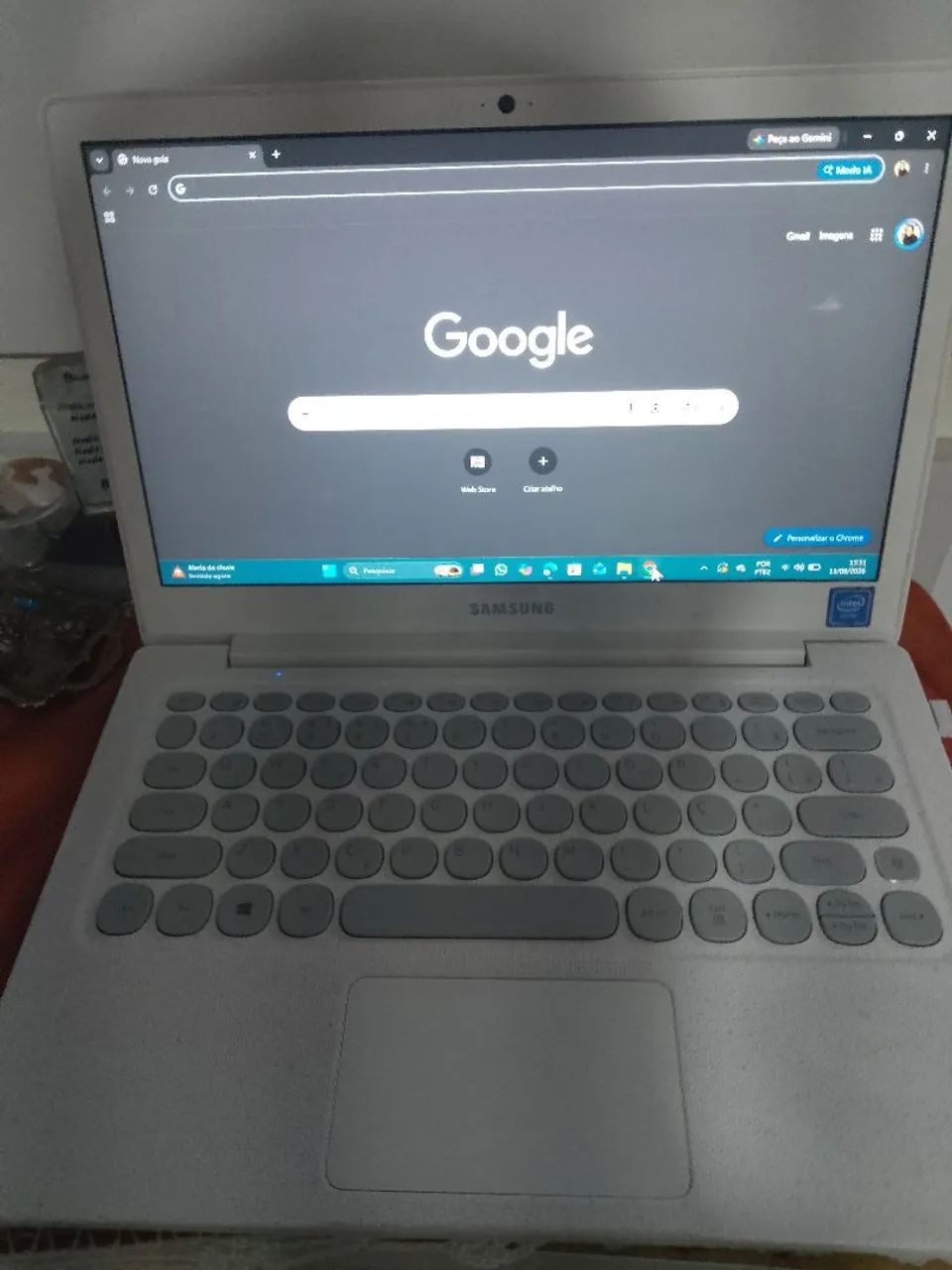 Vendo um netbook Samsung branco 